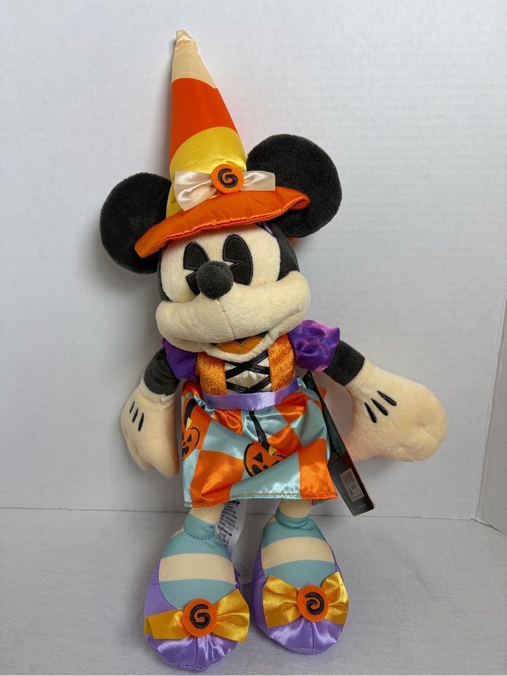 Disney Parks Minnie Mouse Halloween Tricks & Treats 2020 Plush NWT 16â Long - Picture 3 of 10
